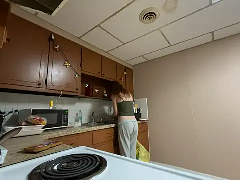 Snapshot of gingerbabe18 chatting on 04-10-26, 12:38 gingerbabe18 online show from 04-10-26, 12:38