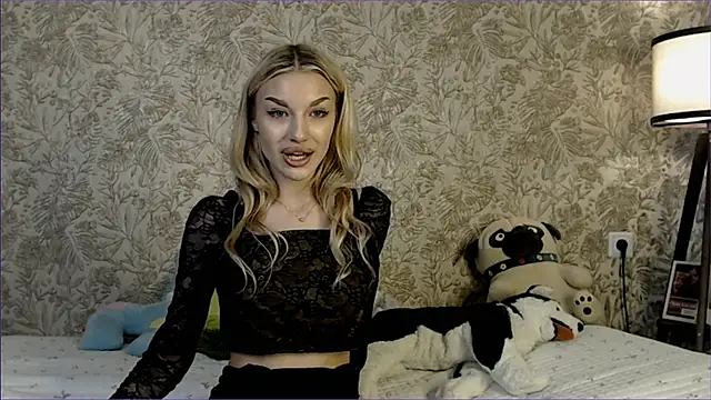 Ella Milla online show from 11-16-25, 10:32