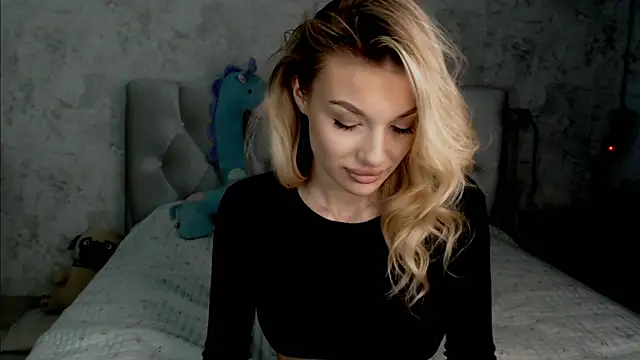 Snapshot of Ella_Milla chatting on 07-02-26, 12:55 Ella Milla online show from 07-02-26, 12:55