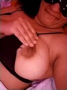 Cerenuyarr online show from 04-18-26, 12:47