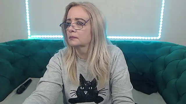 IvanaCharm online show from 01-11-26, 04:28