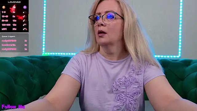 Snapshot of IvanaCharm chatting on 07-16-26, 03:23 IvanaCharm online show from 07-16-26, 03:23