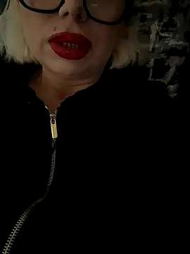 Snapshot of luna_14 chatting on 10-16-25, 10:16 luna 14 online show from 10-16-25, 10:16