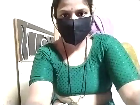 Snapshot of Mumbaistar chatting on 01-10-25, 04:51 Mumbaistar online show from 01-10-25, 04:51