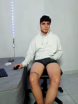 mikecoper 23 online show from 10-23-25, 04:23