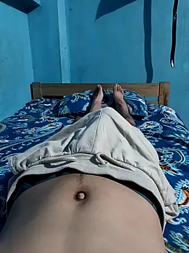 funnguy25 online show from 10-29-25, 03:58