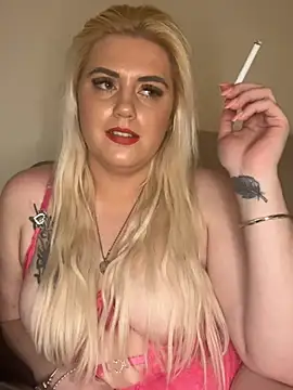 Snapshot of Blondiee3088 chatting on 02-09-25, 07:19 Blondiee3088 online show from 02-09-25, 07:19