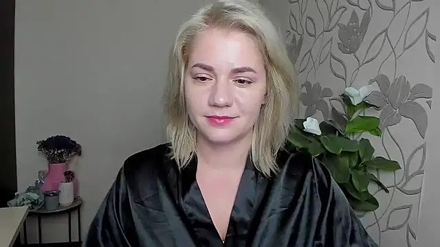 MariaSttone online show from 11-14-25, 10:40