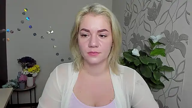 MariaSttone online show from 11-25-25, 09:42