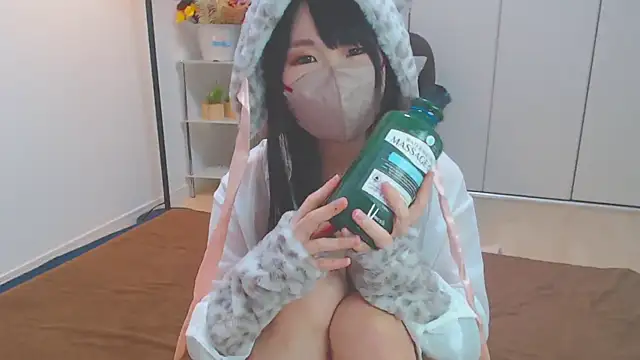 Snapshot of aya19992 chatting on 01-28-25, 03:47 aya19992 online show from 01-28-25, 03:47