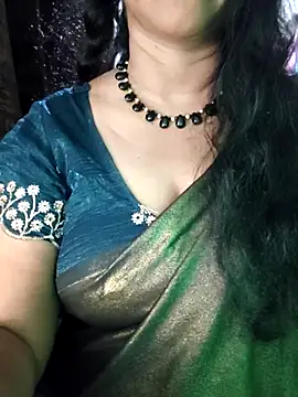Snapshot of Bangarupapa chatting on 07-17-26, 04:30 Bangarupapa online show from 07-17-26, 04:30