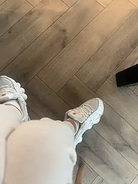 FeetVibe online show from 10-18-25, 07:31