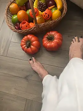 FeetVibe online show from 10-26-25, 07:58