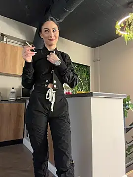 Snapshot of FeetVibe chatting on 02-17-26, 06:32 FeetVibe online show from 02-17-26, 06:32