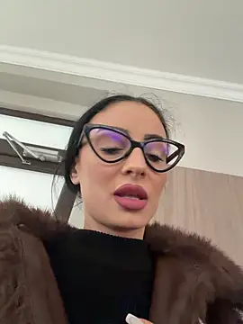 Snapshot of FeetVibe chatting on 02-26-26, 06:34 FeetVibe online show from 02-26-26, 06:34