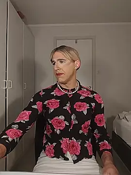 kirstenstone online show from 03-06-26, 04:58