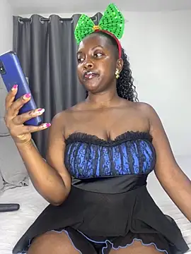 prettiepearl online show from 12-22-25, 09:01