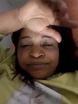  violetta - online show from 11-16-25, 01:11