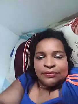 Snapshot of _violetta_- chatting on 06-09-26, 01:45 violetta - online show from 06-09-26, 01:45