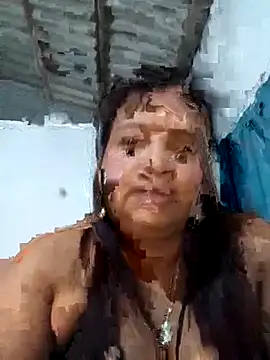 Snapshot of _violetta_- chatting on 06-14-26, 11:40 violetta - online show from 06-14-26, 11:40