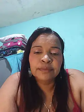 Snapshot of _violetta_- chatting on 06-25-26, 12:54 violetta - online show from 06-25-26, 12:54