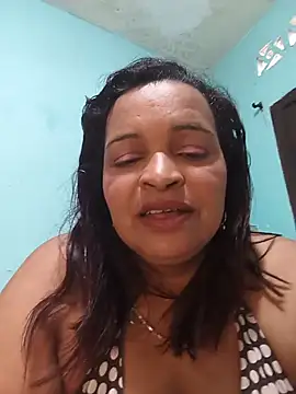 Snapshot of _violetta_- chatting on 07-10-26, 01:47 violetta - online show from 07-10-26, 01:47