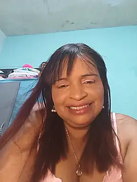 Snapshot of _violetta_- chatting on 07-18-26, 01:32 violetta - online show from 07-18-26, 01:32