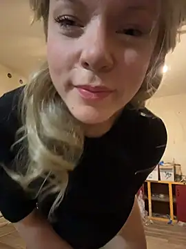 EllaSnow online show from 03-04-26, 07:58