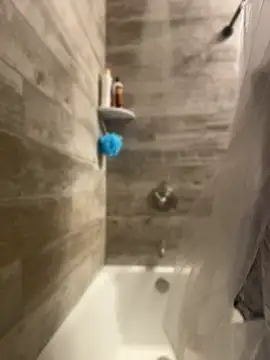 EllaSnow online show from 04-19-26, 05:18