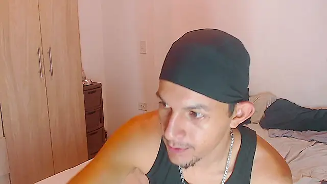 Snapshot of meridandwither chatting on 03-19-25, 11:28 meridandwither online show from 03-19-25, 11:28