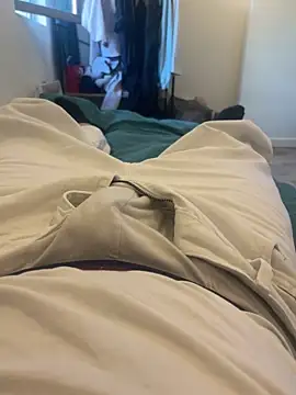 Enzo showww online show from 12-25-24, 03:38