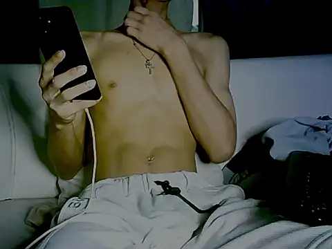 Snapshot of Key_198 chatting on 12-13-24, 11:02 Key 198 online show from 12-13-24, 11:02