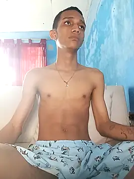 Snapshot of Key_198 chatting on 02-14-25, 01:29 Key 198 online show from 02-14-25, 01:29