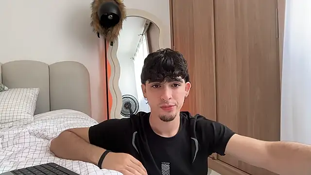 zenn rush1 online show from 12-04-25, 01:53