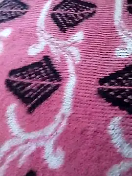 Snapshot of saloni19881 chatting on 12-01-25, 04:39 saloni19881 online show from 12-01-25, 04:39