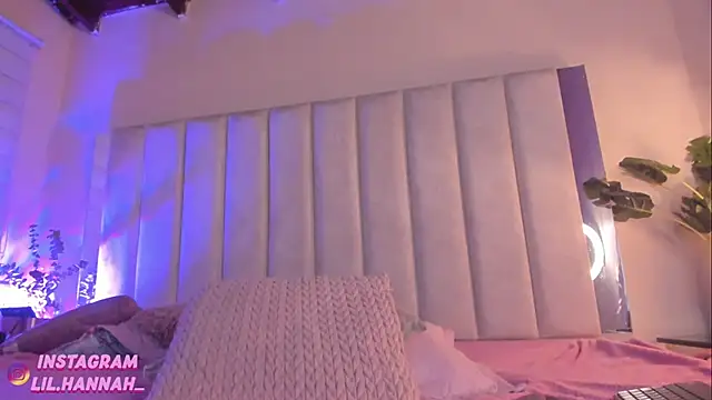 lil hanna18 online show from 02-21-25, 10:50