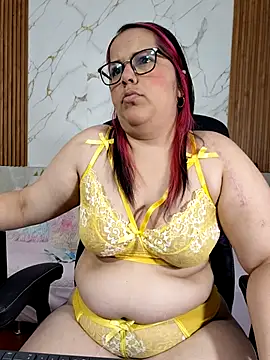 kiara scottt online show from 06-24-26, 08:35