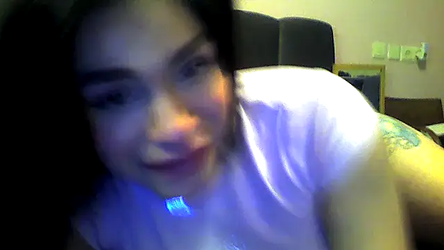 Snapshot of Spoiiiled chatting on 12-04-25, 09:45 Spoiiiled online show from 12-04-25, 09:45