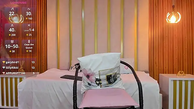 Snapshot of love_mommy chatting on 01-26-25, 12:48 love mommy online show from 01-26-25, 12:48