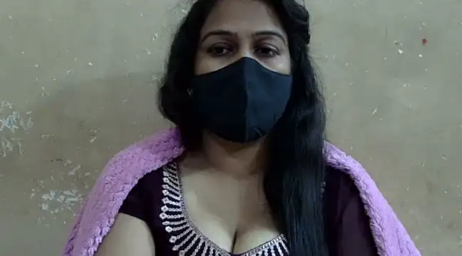 Snapshot of CUET-INDIA chatting on 01-13-25, 10:47 CUET-INDIA online show from 01-13-25, 10:47