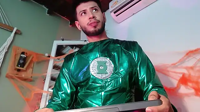 Colby brown03 online show from 10-29-25, 07:26