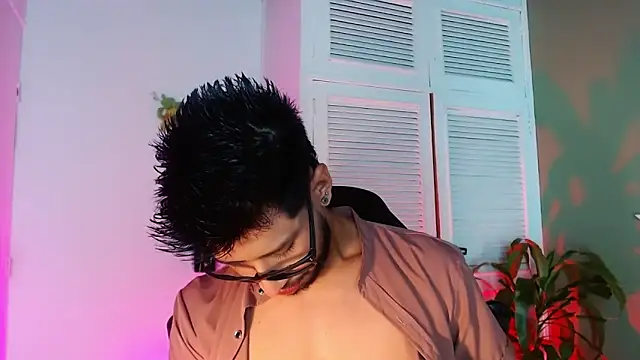 Colby brown03 online show from 11-20-25, 07:46