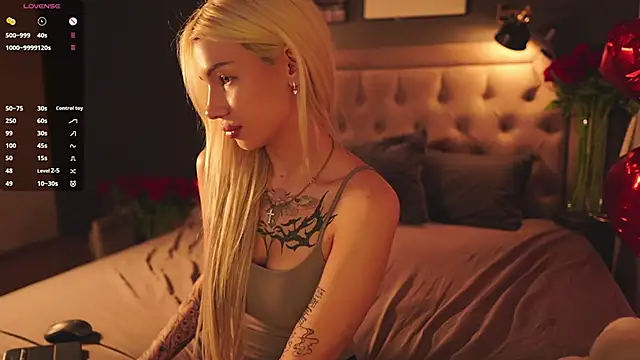 Snapshot of LolaStifler chatting on 02-16-25, 09:59 LolaStifler online show from 02-16-25, 09:59