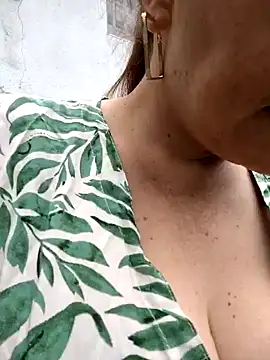 Snapshot of sussy_185 chatting on 12-17-24, 03:17 sussy 185 online show from 12-17-24, 03:17