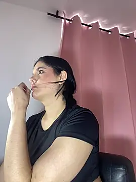 kimberlyhills1 online show from 04-18-26, 07:58