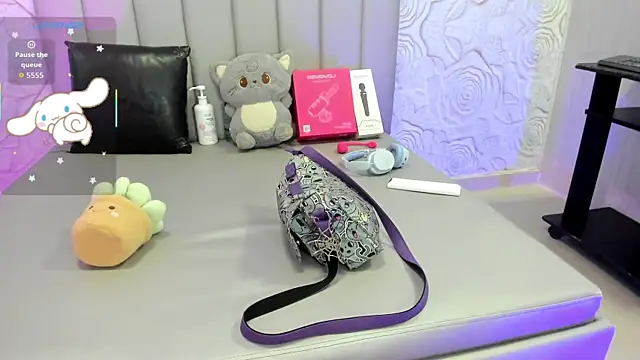 AlexaFoxy18 online show from 07-16-26, 07:36