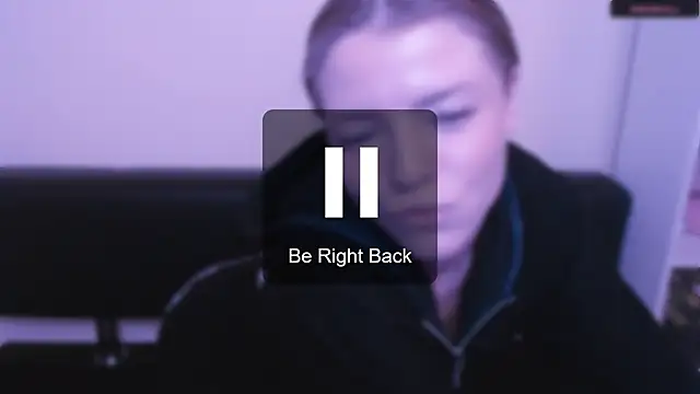 MissOliviaa  online show from 12-30-24, 10:43