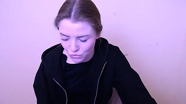 MissOliviaa  online show from 01-16-25, 08:22