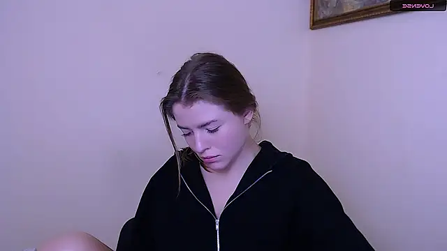 MissOliviaa  online show from 01-18-25, 10:39