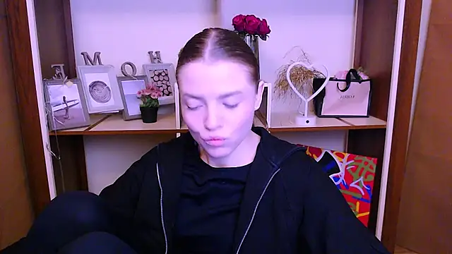 MissOliviaa  online show from 01-26-25, 07:53